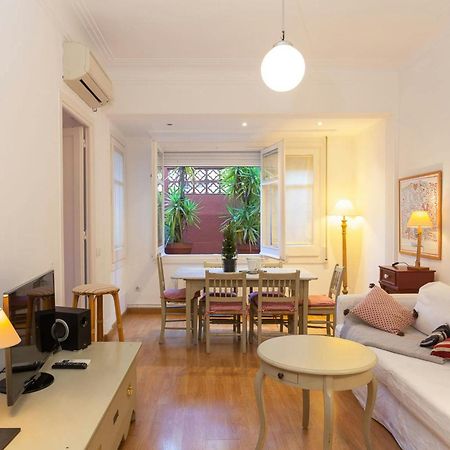 Fantastic Apartment Near Placa Francesc Macia In L'Eixample Esquerra Barcelona Kültér fotó