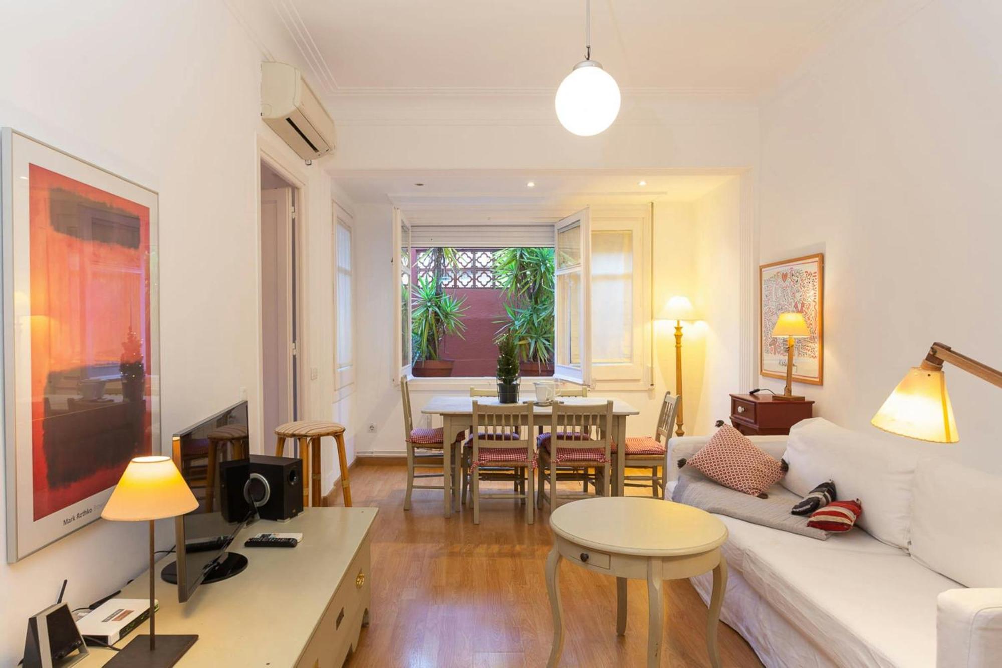 Fantastic Apartment Near Placa Francesc Macia In L'Eixample Esquerra Barcelona Kültér fotó